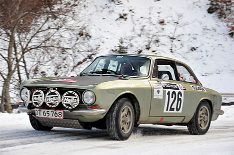 Fornuftig kørsel kostede nogle placeringen for Bent Mikkelsen på den glatte andendag i Rallye Monte-Carlo Historique. Men i modsætning til mange andre kørere, har hans bil ingen buler